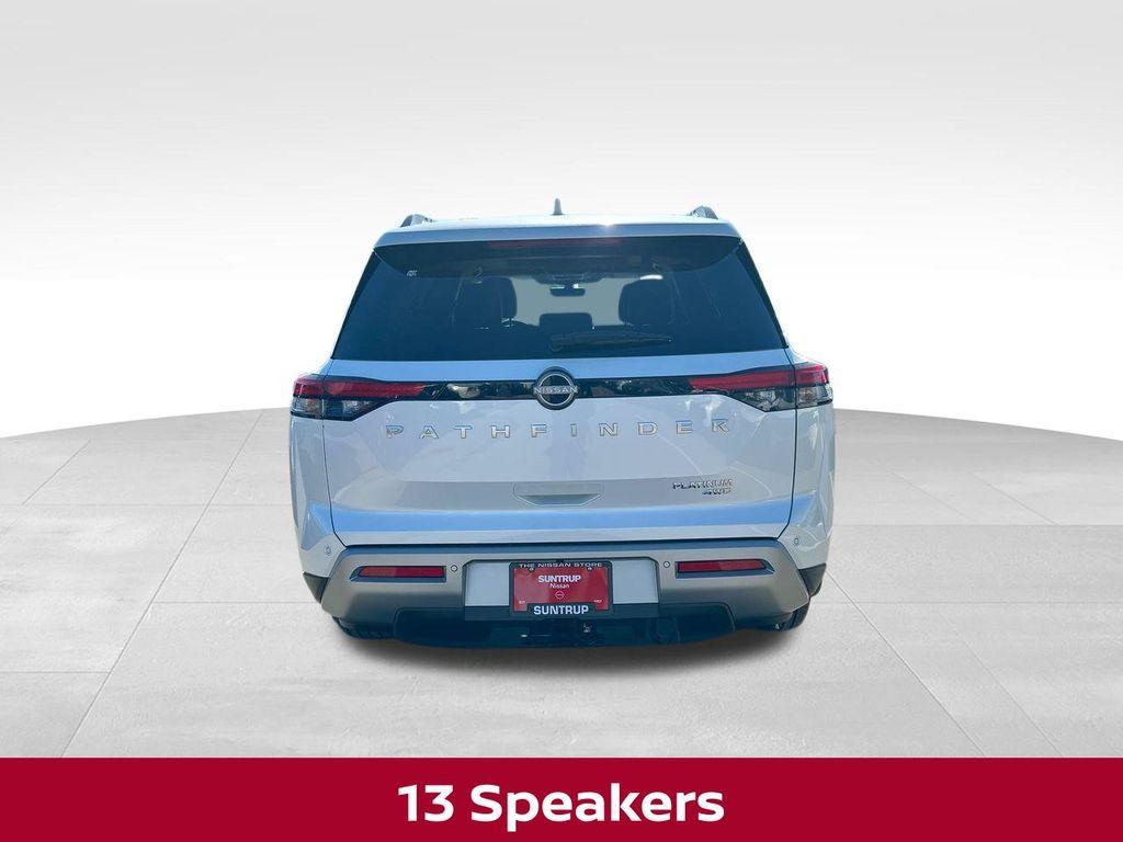 new 2025 Nissan Pathfinder car, priced at $43,174