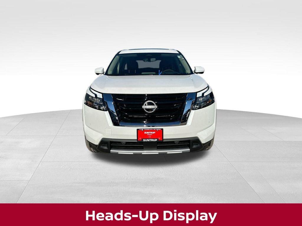 new 2025 Nissan Pathfinder car, priced at $43,174