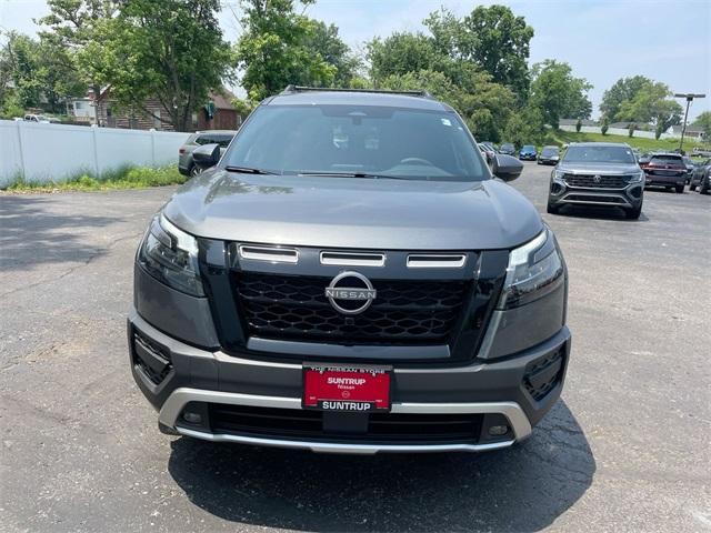 new 2025 Nissan Pathfinder car, priced at $43,595