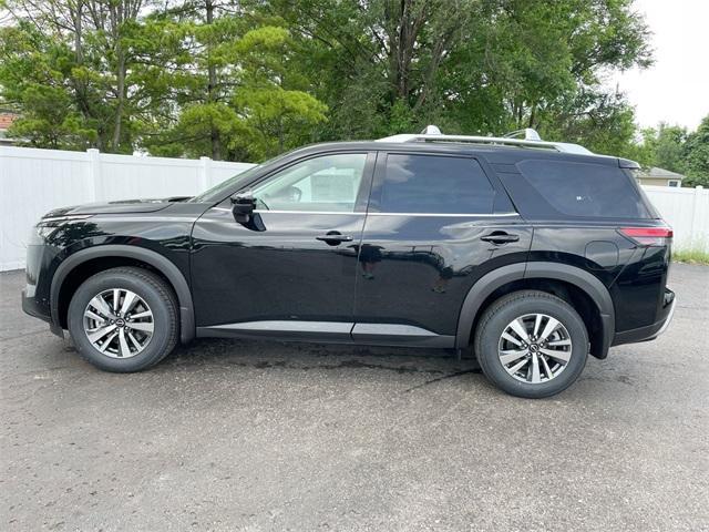 new 2025 Nissan Pathfinder car, priced at $41,154