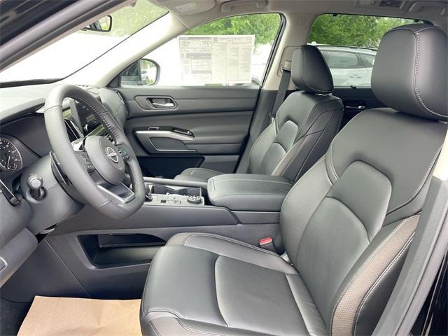 new 2025 Nissan Pathfinder car, priced at $41,154