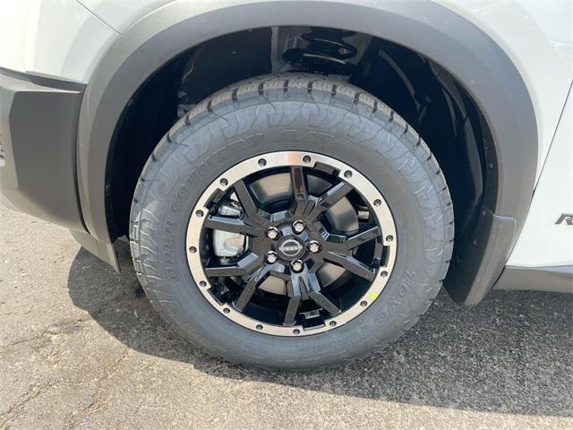 new 2025 Nissan Pathfinder car, priced at $40,473