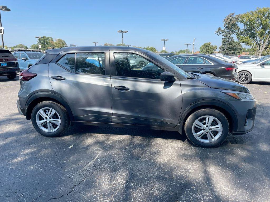 new 2025 Nissan Kicks Play car, priced at $21,647