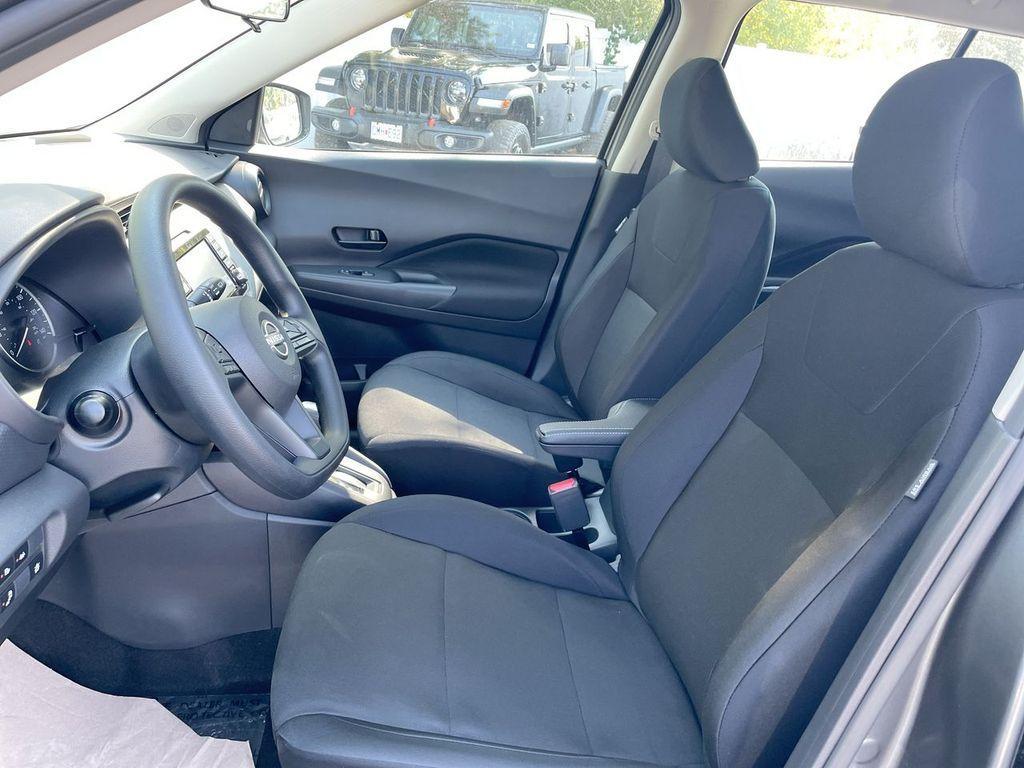 new 2025 Nissan Kicks Play car, priced at $21,647