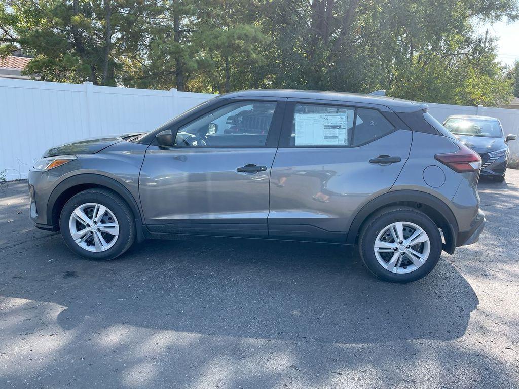 new 2025 Nissan Kicks Play car, priced at $21,647