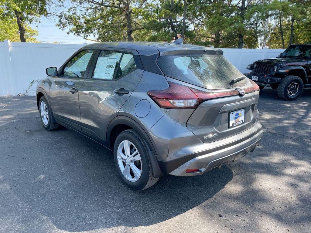 new 2025 Nissan Kicks Play car, priced at $21,647