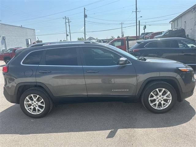 used 2017 Jeep Cherokee car, priced at $12,915