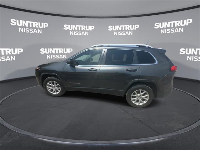 used 2017 Jeep Cherokee car, priced at $12,915