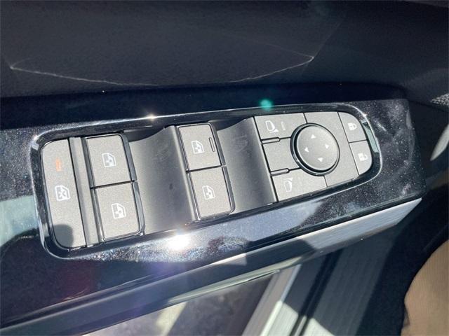 new 2025 Nissan Pathfinder car, priced at $39,817