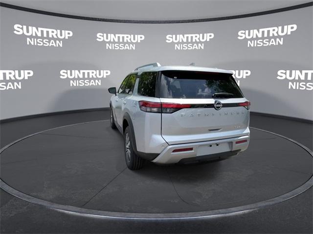 new 2025 Nissan Pathfinder car, priced at $39,817