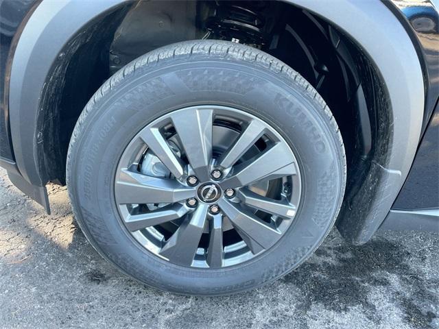 new 2025 Nissan Pathfinder car, priced at $34,111
