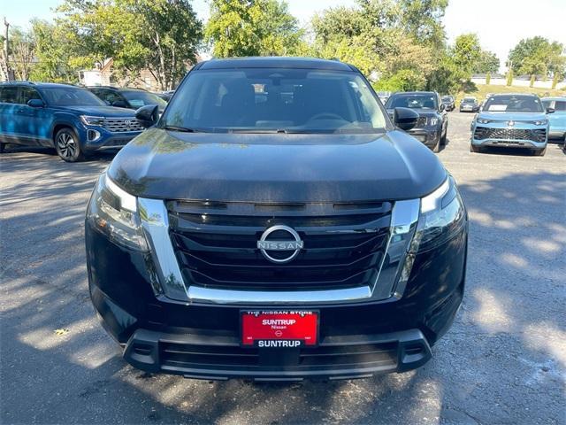 new 2025 Nissan Pathfinder car, priced at $34,111