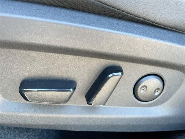 new 2025 Nissan Murano car, priced at $45,885
