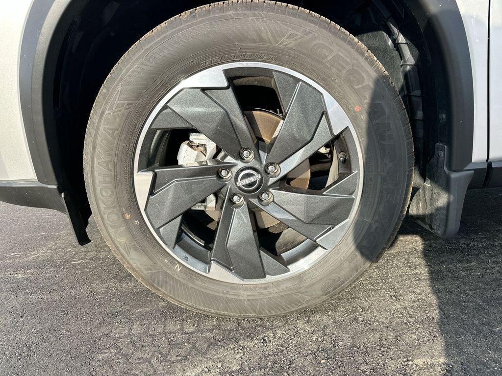 used 2024 Nissan Rogue car, priced at $26,905