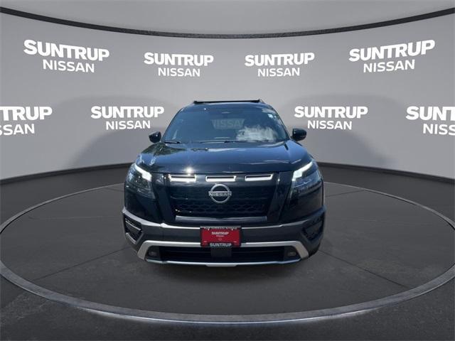 new 2025 Nissan Pathfinder car, priced at $40,367