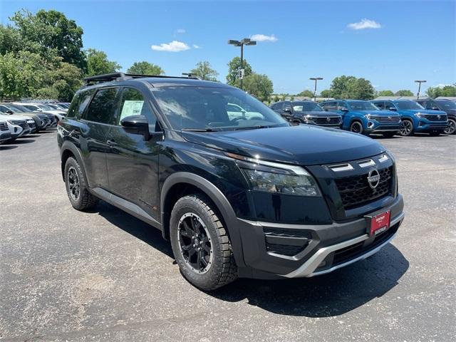 new 2025 Nissan Pathfinder car, priced at $40,367
