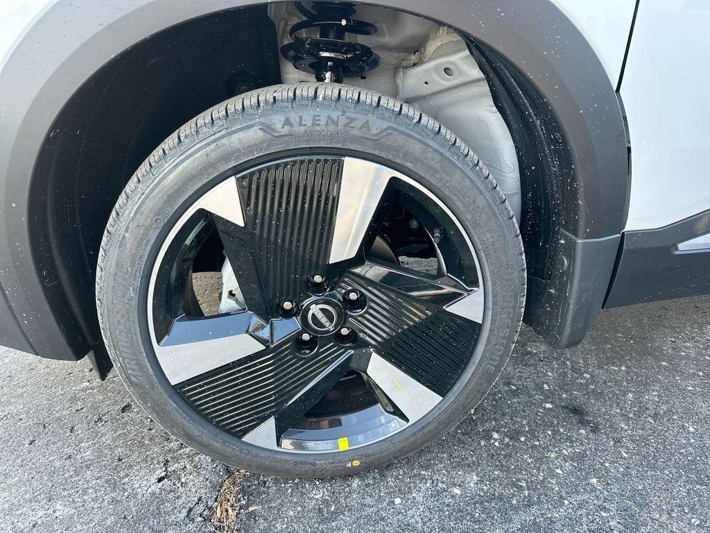 new 2025 Nissan Kicks car, priced at $25,466