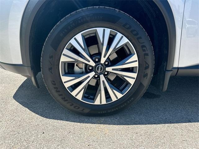 used 2023 Nissan Rogue car, priced at $25,915