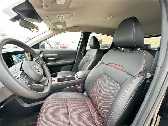 new 2025 Nissan Kicks car, priced at $28,084