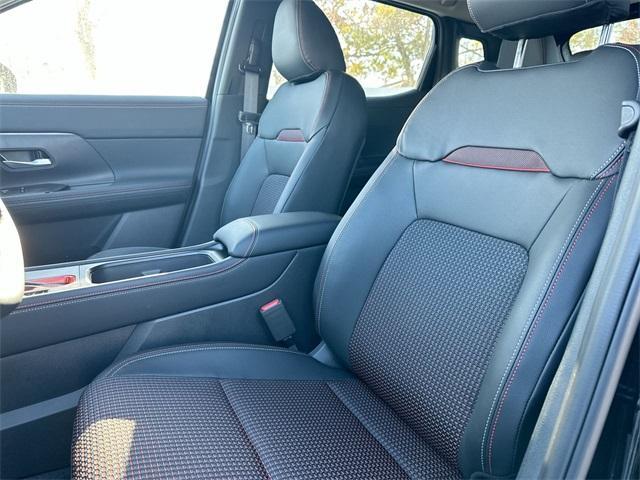 new 2025 Nissan Kicks car, priced at $27,334