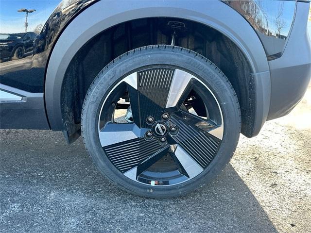 new 2025 Nissan Kicks car, priced at $27,334