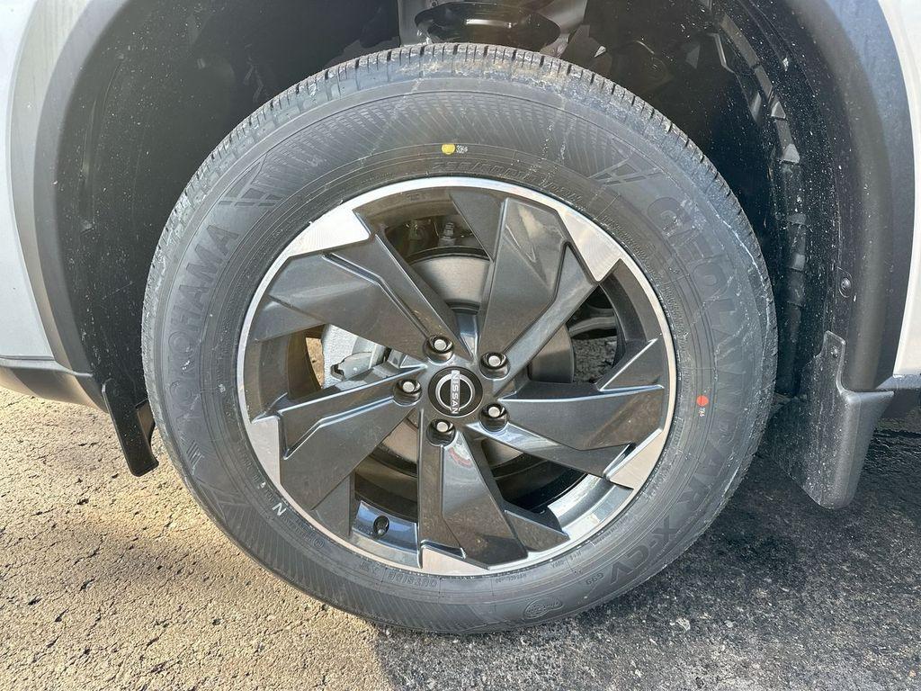 used 2025 Nissan Rogue car, priced at $32,991