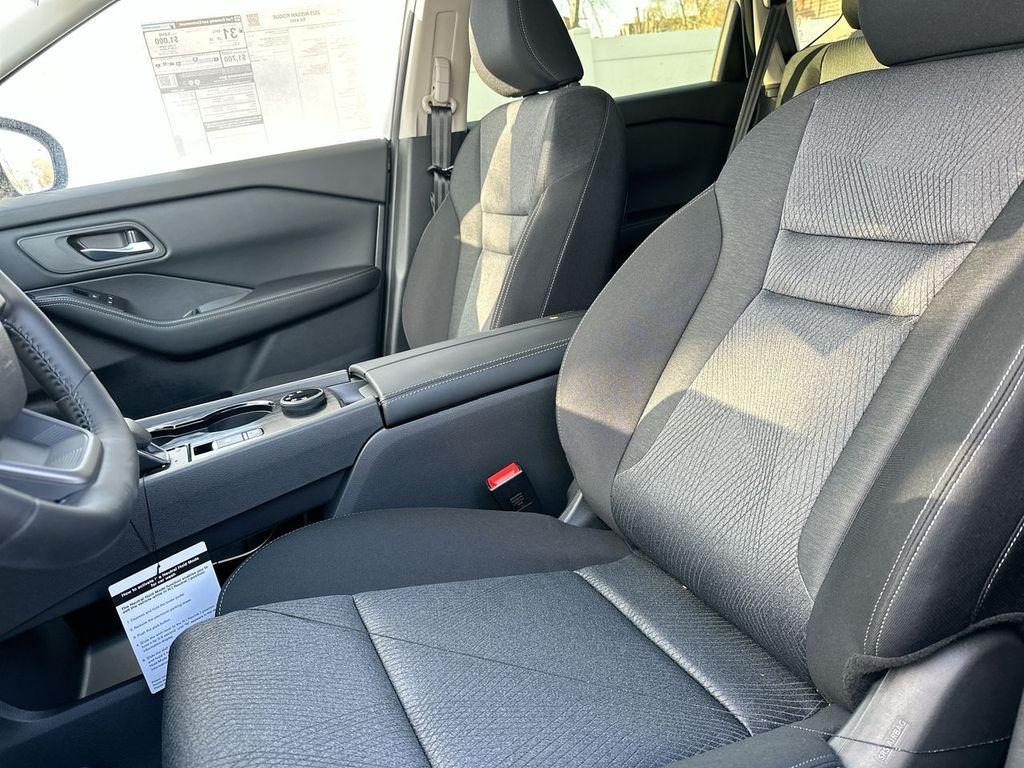 used 2025 Nissan Rogue car, priced at $32,991