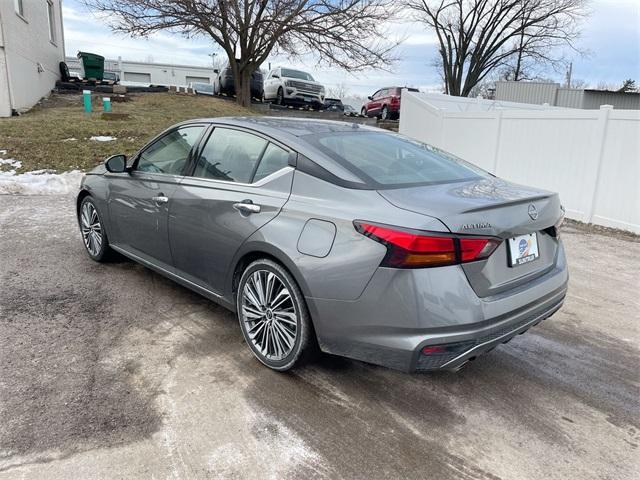 used 2023 Nissan Altima car, priced at $22,425