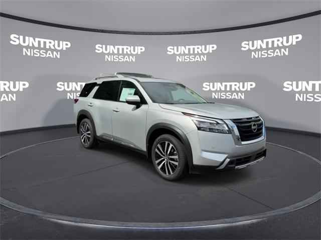 new 2024 Nissan Pathfinder car, priced at $46,242