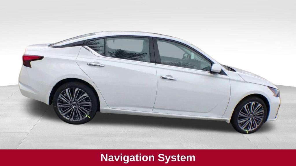 used 2023 Nissan Altima car, priced at $26,555