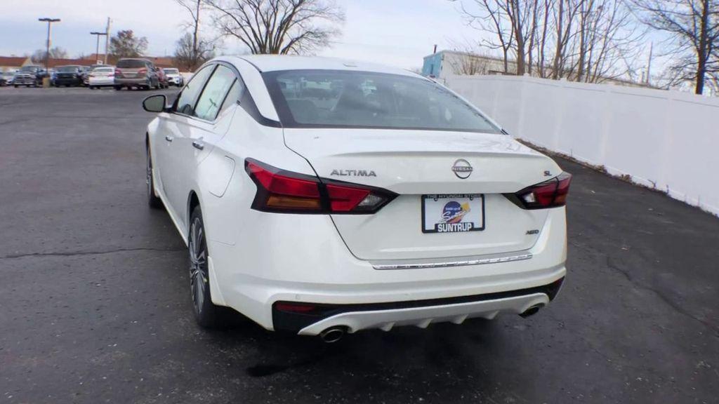 used 2023 Nissan Altima car, priced at $27,655