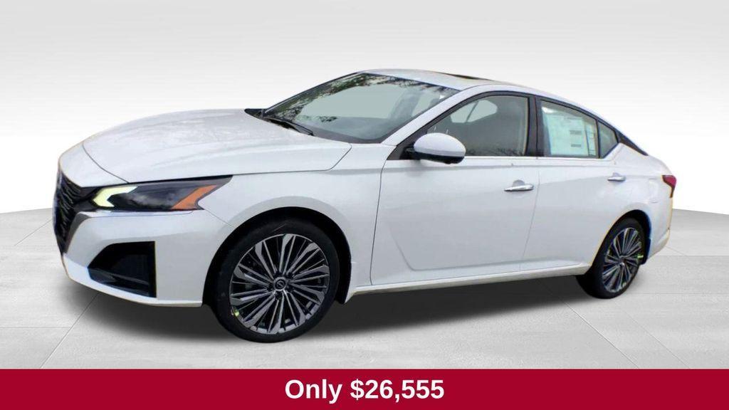 used 2023 Nissan Altima car, priced at $26,555