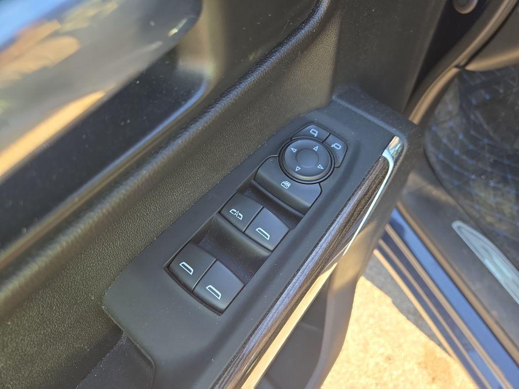 used 2021 Chevrolet Silverado 1500 car, priced at $26,125