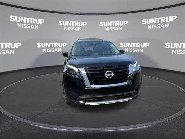 new 2025 Nissan Pathfinder car, priced at $45,154