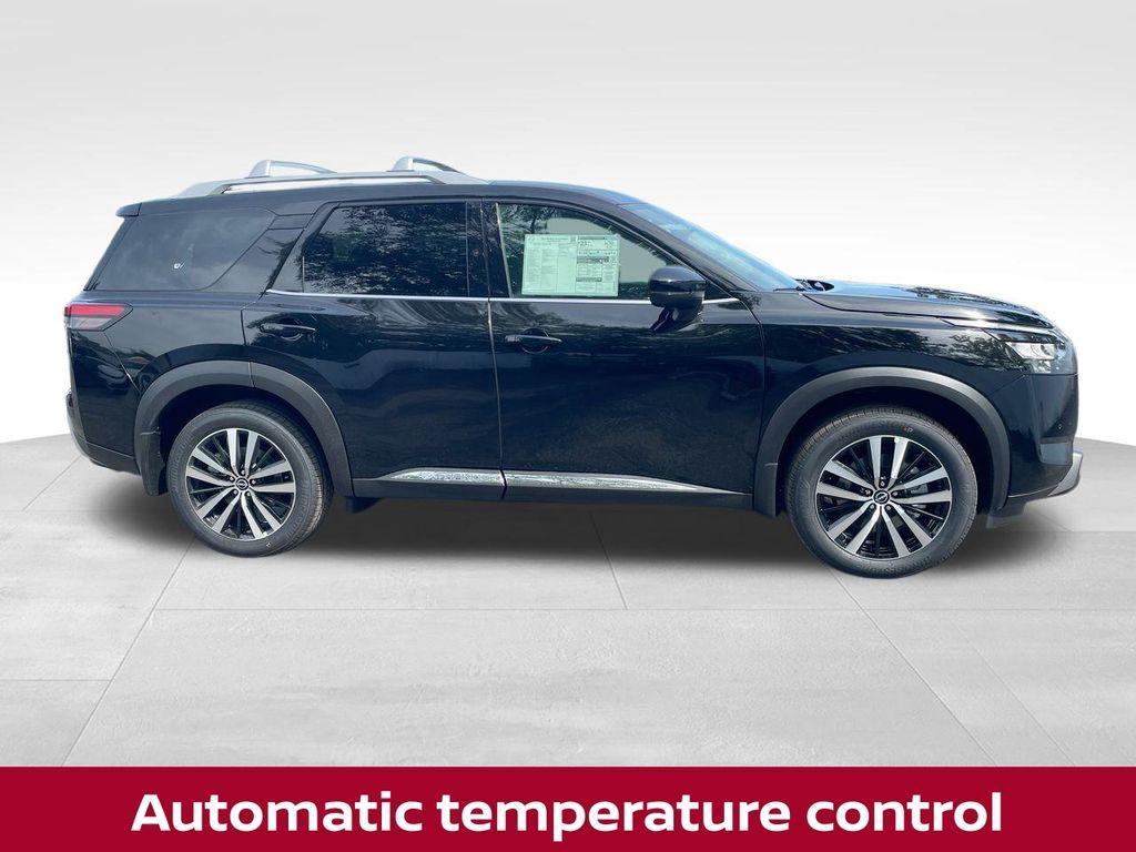 new 2025 Nissan Pathfinder car, priced at $41,754