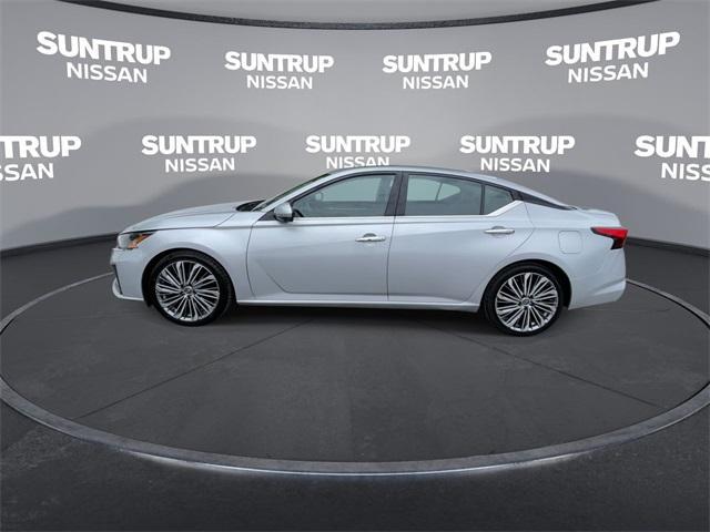used 2023 Nissan Altima car, priced at $22,595