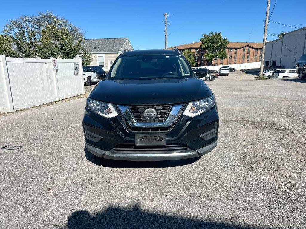 used 2019 Nissan Rogue car, priced at $15,985