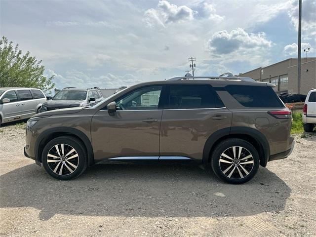 new 2025 Nissan Pathfinder car, priced at $48,994