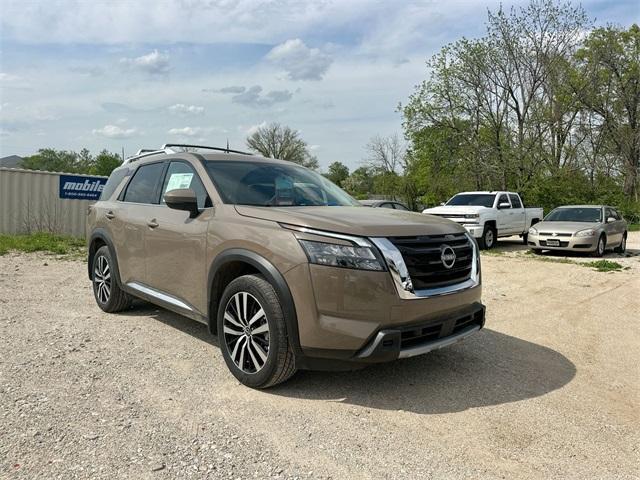 new 2025 Nissan Pathfinder car, priced at $48,994