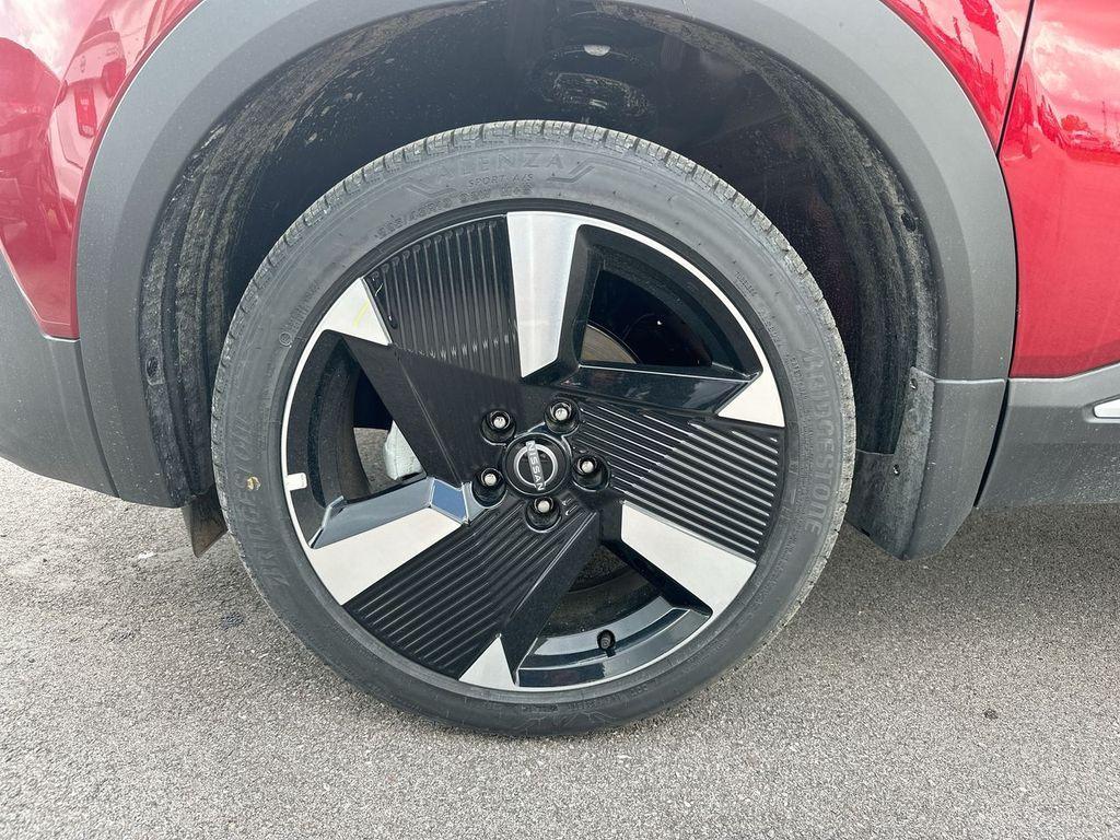 used 2025 Nissan Kicks car, priced at $27,551