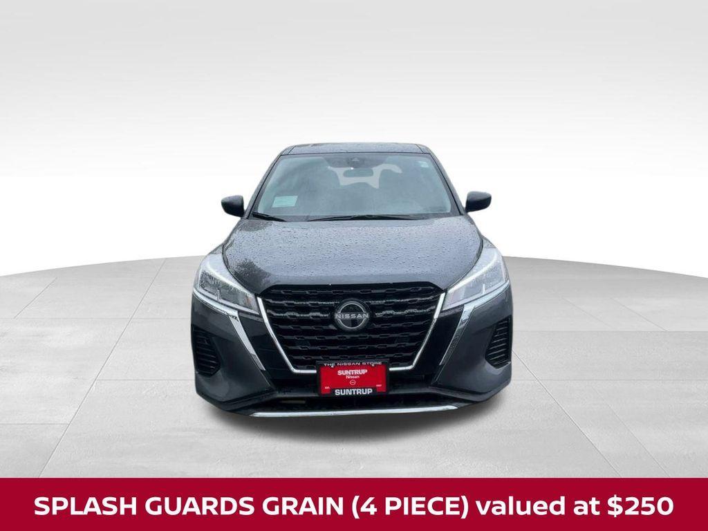 new 2025 Nissan Kicks Play car, priced at $21,479