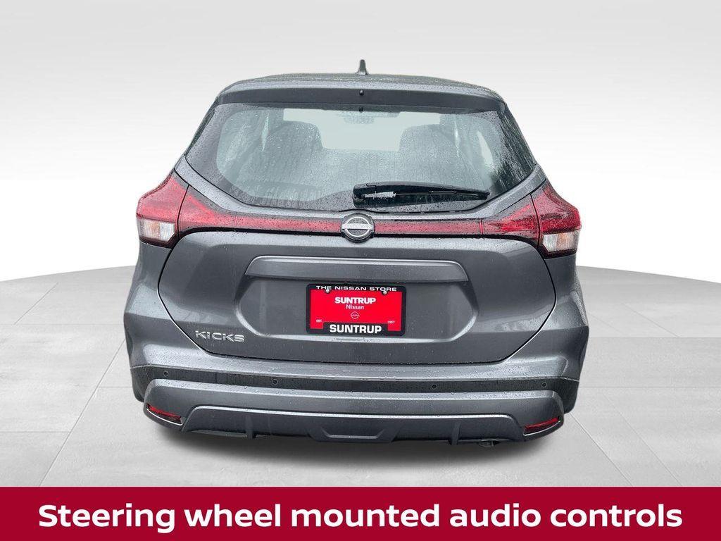 new 2025 Nissan Kicks Play car, priced at $21,479