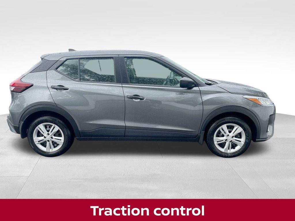 new 2025 Nissan Kicks Play car, priced at $21,479