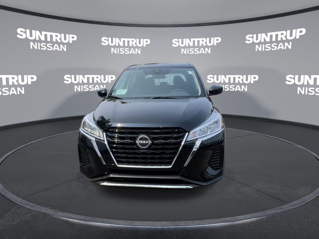 new 2025 Nissan Kicks Play car, priced at $21,647