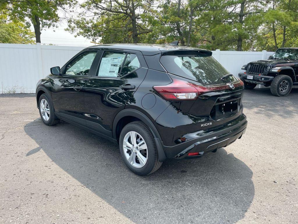 new 2025 Nissan Kicks Play car, priced at $21,647