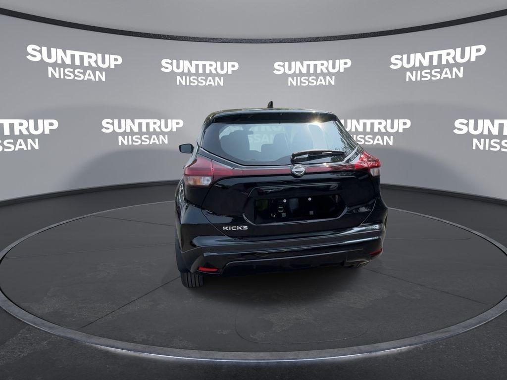 new 2025 Nissan Kicks Play car, priced at $21,647