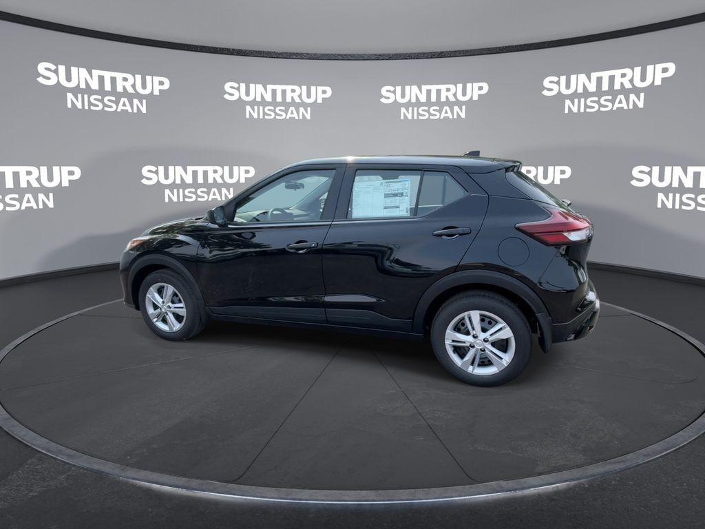 new 2025 Nissan Kicks Play car, priced at $21,647