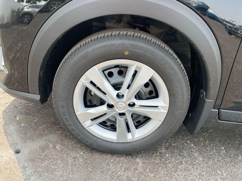 new 2025 Nissan Kicks Play car, priced at $21,647