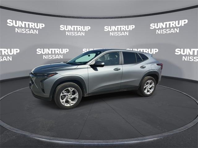used 2025 Chevrolet Trax car, priced at $22,165