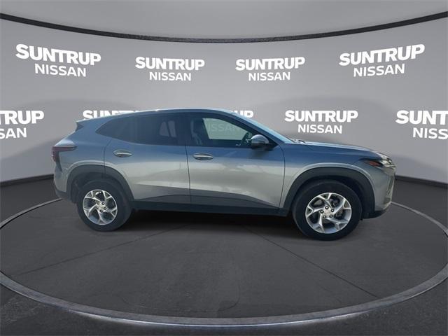 used 2025 Chevrolet Trax car, priced at $22,165